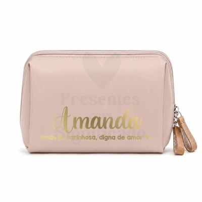 Necessaire rosa claro com texto dourado Amanda