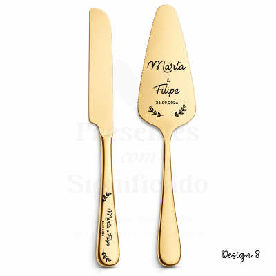 Faca e espátula douradas personalizadas com texto Marta & Filipe 26.09.2026