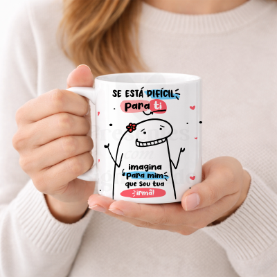 Caneca branca com ilustração e texto em várias cores