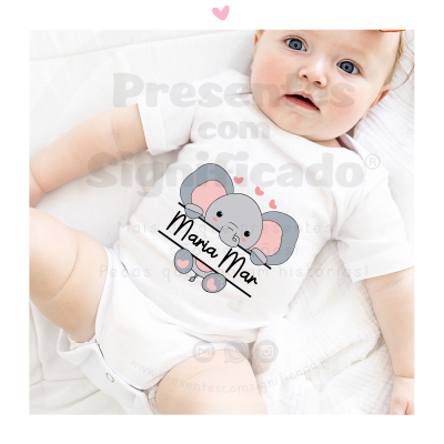 Body de bebé branco com elefante cinzento e texto Mama Man