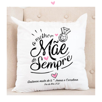 Almofada branca com texto e desenho decorativo