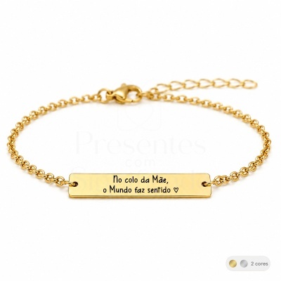 Pulseira dourada com gravação em texto em português