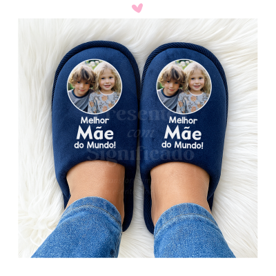 Chinelos azuis personalizados com foto e texto para a melhor mãe do mundo