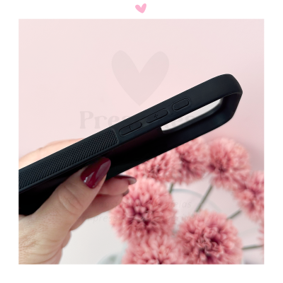 Capa preta para smartphone com botões laterais