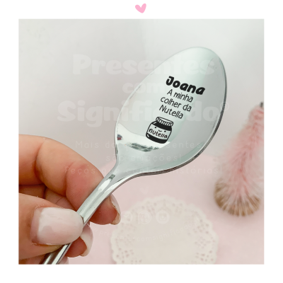 Colher metálica gravada personalizada com nome Joana e frasco de Nutella