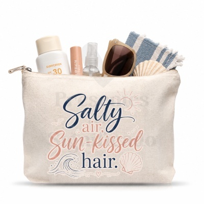 Bolsa de tecido com itens de praia e frase inspiradora