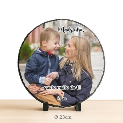 Disco decorativo redondo com foto de mulher e menino, texto para madrinha e suporte preto.