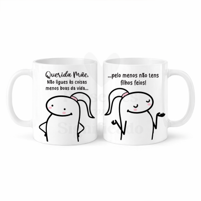 Duas canecas brancas com texto e desenho de bonecos simples para mãe
