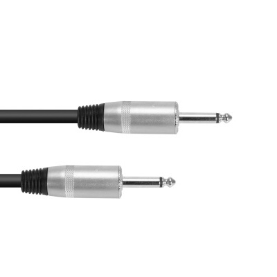 Cabo de áudio preto com conectores jack metálicos prateados em ambas as extremidades