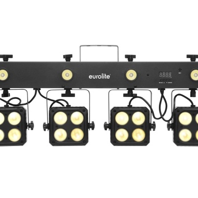 Sistema de iluminação Eurolite com quatro refletores LED em barra preta
