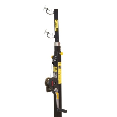 Tripé preto com manivela e etiquetas amarelas em fundo branco