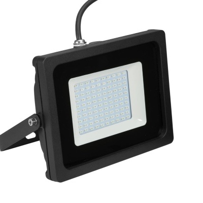 Projetor LED preto com painel de LEDs visível