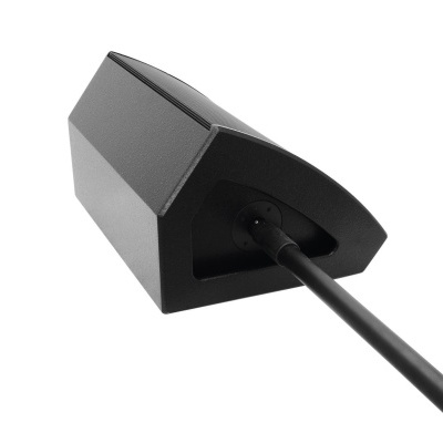 Coluna de som preta com cabo e acabamento em tecido