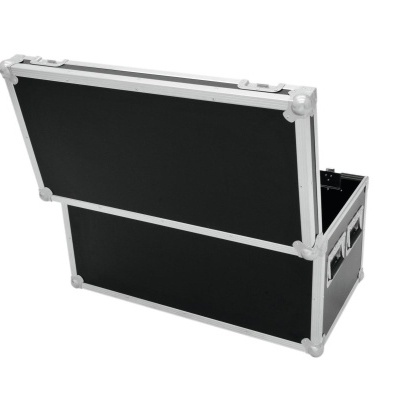 Mala rígida preta com armação em alumínio e tampa aberta