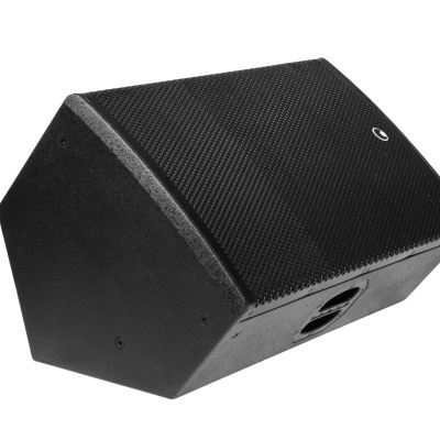 Coluna de som profissional preta trapezoidal com grelha metálica