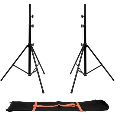 Dois tripés pretos de metal com bolsa preta e detalhes laranja num fundo branco