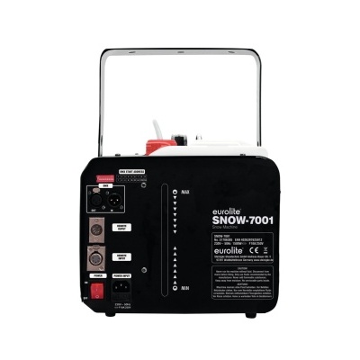Equipamento Eurolite SNOW-7001 preto com etiquetas e cabos