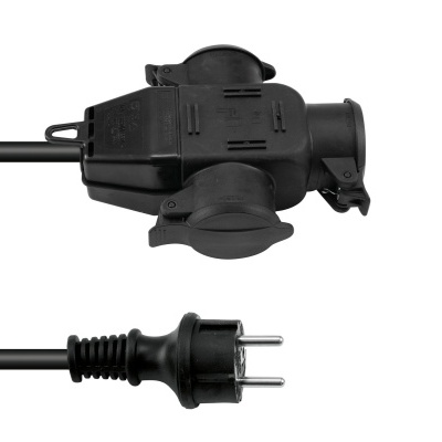 Cabo elétrico preto com ficha europeia e tomada com tampas de proteção