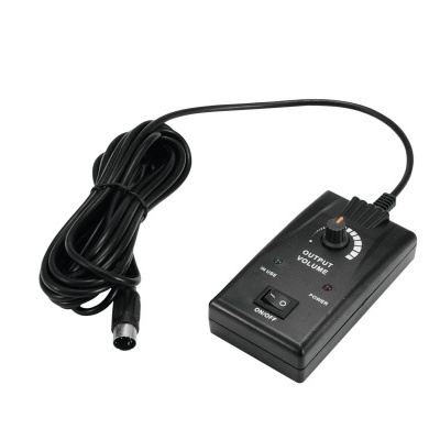 Controlador preto de volume com cabo longo e botão ajustável sobre fundo branco