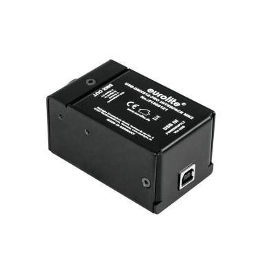 Caixa eletrónica preta com texto branco e ligação USB em fundo branco