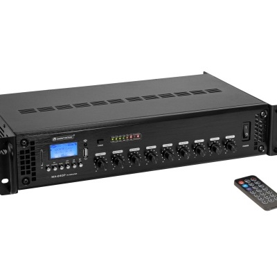 Amplificador de som profissional preto com comando remoto
