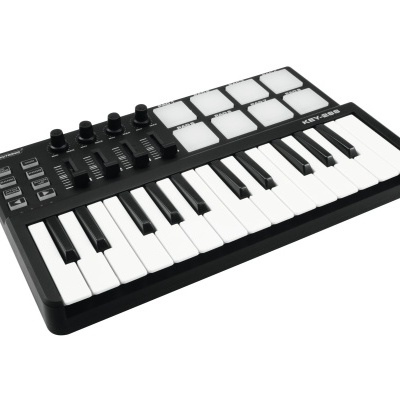 Controlador MIDI teclado preto com 25 teclas, pads e botões