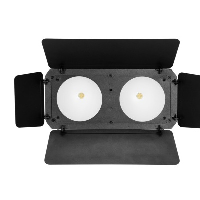 Painel de iluminação dupla com abas pretas abertas