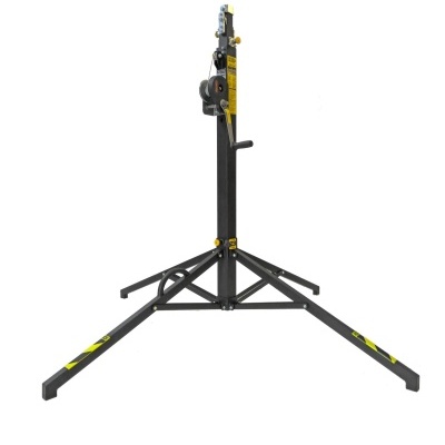 Suporte metálico ajustável preto com detalhes amarelos em fundo branco