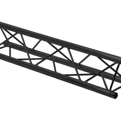 Estrutura truss metálica preta com design triangular reforçado para eventos