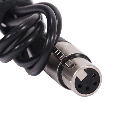 Cabo preto com conector metálico circular de 5 pinos