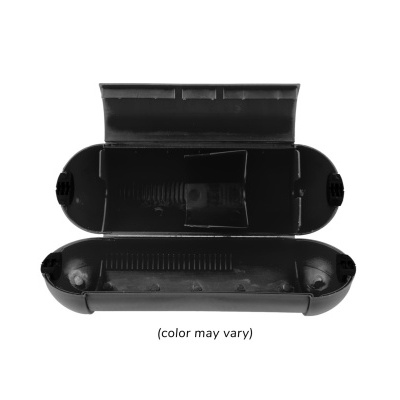 Estojo de óculos preto aberto com interior macio