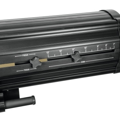 equipamento preto com escala numérica e botões de foco e zoom