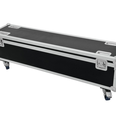 Mala de transporte preta com rodas e estrutura metálica prateada