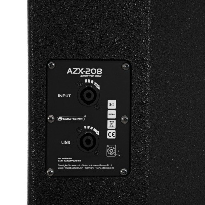 Coluna de som preta com painel traseiro e entradas de áudio