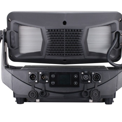 Projetor LED retangular preto visto de trás com conectores