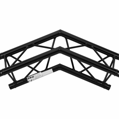 Estrutura metálica preta em forma de ângulo com reforços triangulares