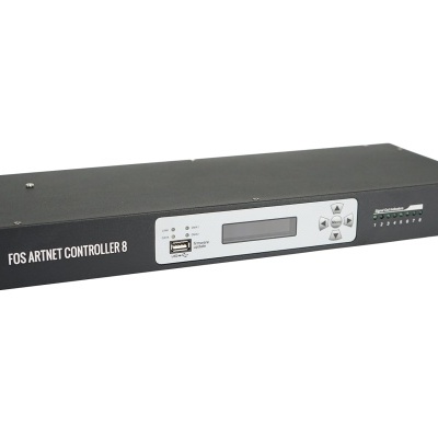 Controlador FOS ARTNET CONTROLLER 8 preto para montagem em rack com ecrã digital e botões