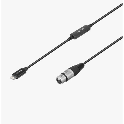 Cabo preto com conector Lightning e conector XLR com componente intermédio
