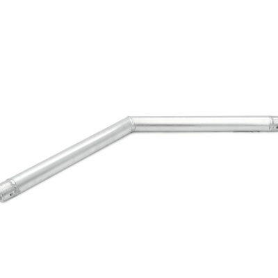 Tubo metálico prateado com ângulo de 45 graus e extremidades com rebordos.