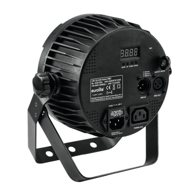 lanterna preta redonda com rótulos e conectores na parte traseira