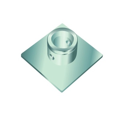 Peça metálica prateada com base quadrada e cilindro oco central