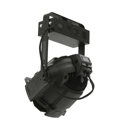 Projetor de iluminação profissional preto com estrutura metálica sobre fundo branco