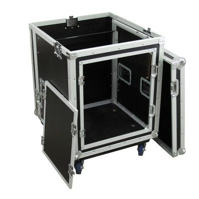 Caixa de transporte preta com armação em metal e portas abertas