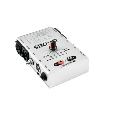 Interface de áudio Behringer U-Phoria U-PO5 branca com botões e entradas