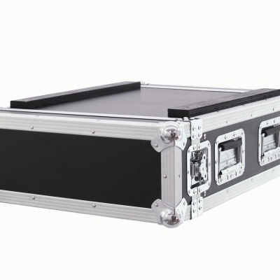 Mala de transporte profissional preta com cantos metálicos reforçados