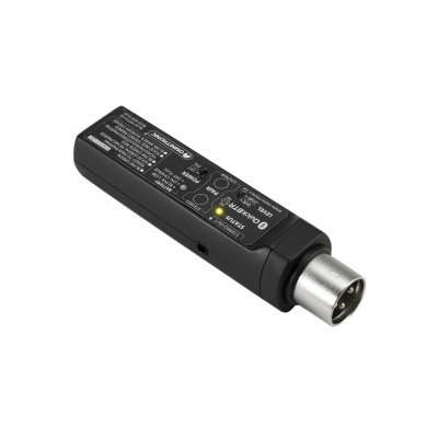 Adaptador preto com conector redondo metálico e etiqueta detalhada