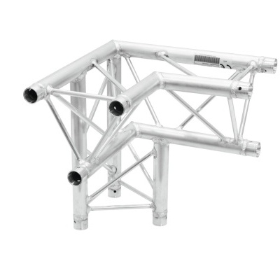 Estrutura metálica triangular de tubos prateados com reforços