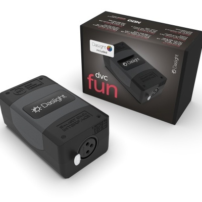 Aparelho DVC fun preto e caixa preta da marca DesDigital