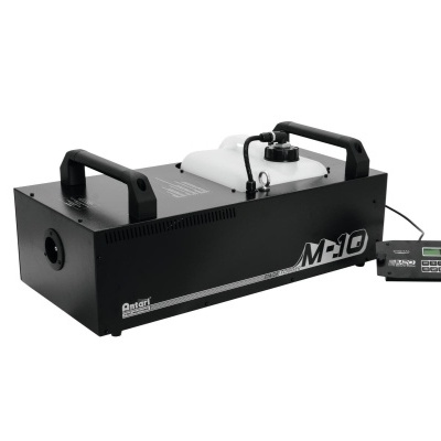 Máquina de fumos metálica preta com depósito branco e controlo remoto