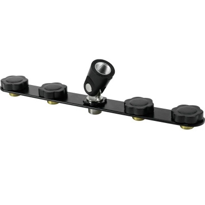 Suporte preto com quatro bases redondas e uma peça central metálica